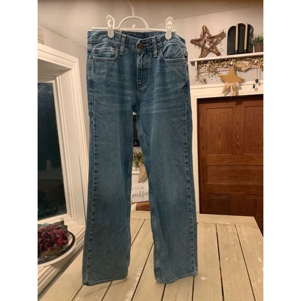 Hollister 26x28